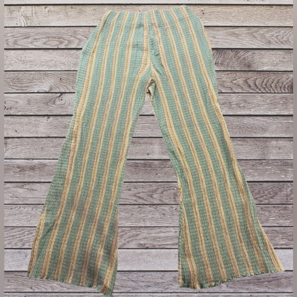 -FREE PEOPLE 70s BELLBOTTOM SMOCKED PANTS - Picture 1 of 3